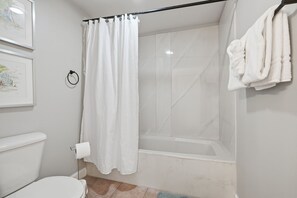 Bathroom - Shores of Panama #1301, 3BR/3BA, Wrap-around Balcony! (Panama City Beach)