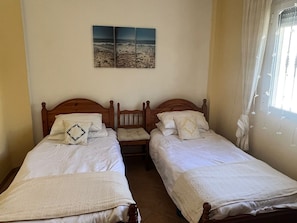 Iron/ironing board, Internet, bed sheets - Peaceful rural retreat, private pool, stunning mountain views close to Arboleas. (Arboleas)