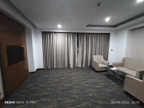 Luxury Suite, Balcony, Lake View | Living area - Crown Comfortia Hotel Jashore (Jessore)