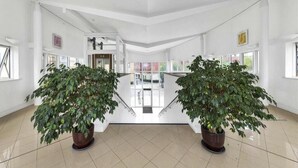 Apartemen, balkon, pemandangan kota | Interior