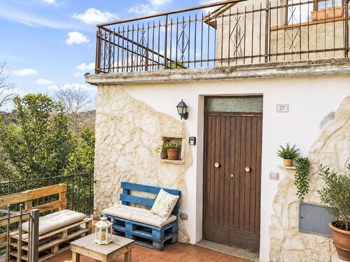 Nice apartment for 4 people with WIFI, A/C, TV, patio and pets allowed