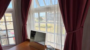 Standard Double Room | Desk, free WiFi