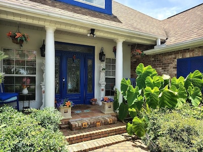 476 Nona st Breaux Bridge LA US 70517