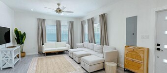 Amazing spacious 4-bedroom house in soothing Little Cayman with AC and amenities