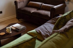Smart-TV, Bücher, Computerbildschirme