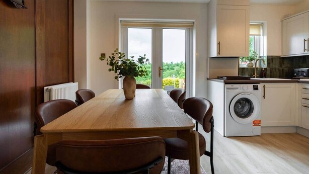 Dining - Kelvin House, 3BR, Free Parking & Private Garden (Glasgow)