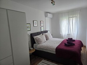 Room - Mediterranean oasis of peace- 100 m from the sea, private garden ful fenced yard (Banjole)