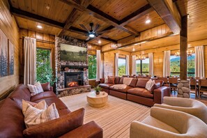 TV, fireplace, stereo - Indoor Pool | Golf Sim | Pickleball | Sleeps 20 (Sevierville)