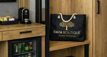 Raya Boutique