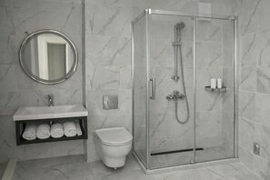 Shower, towels