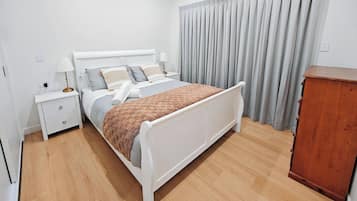 5 Schlafzimmer, Bügeleisen/Bügelbrett, Reisekinderbett, kostenloses WLAN
