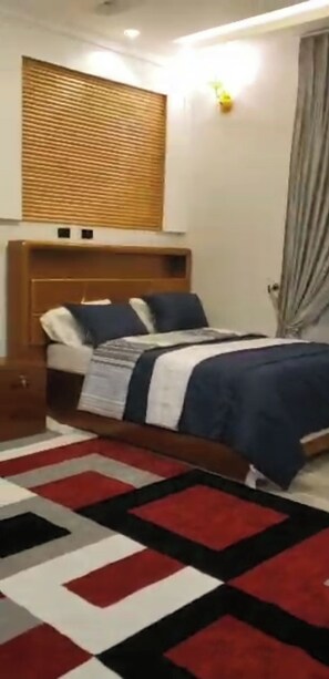 5 bedrooms, free WiFi, bed sheets, wheelchair access - OROMIA LUXURY VILLA
Excellent 5-bedrooms in pleasant Shashemene for your stay (Shashemene)