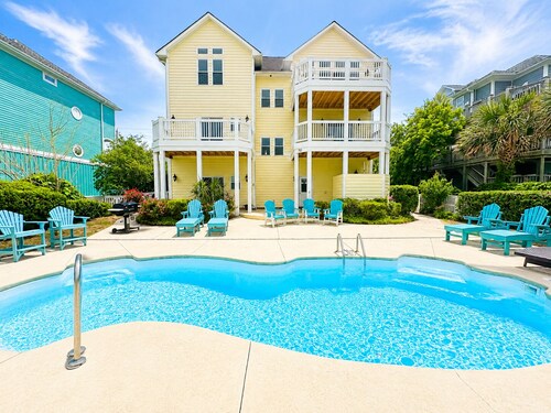 BAMA BREEZE  6-bedroom house with pool and elevator on Emerald Isle
