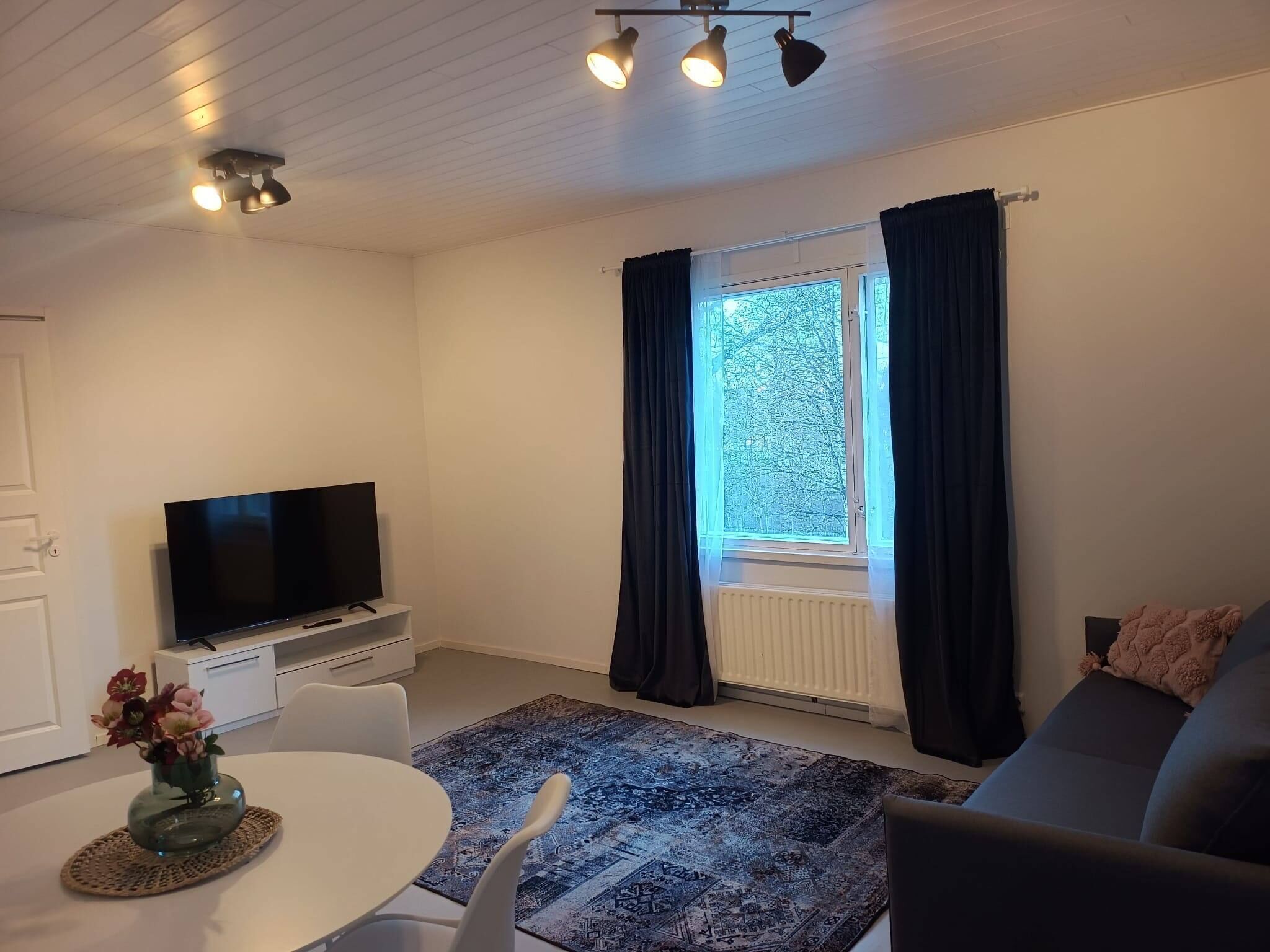 Apartment, 2 Bedrooms | Living room