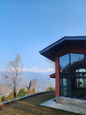 Property grounds - Deumadi Mountain Cottage (Pokhara)