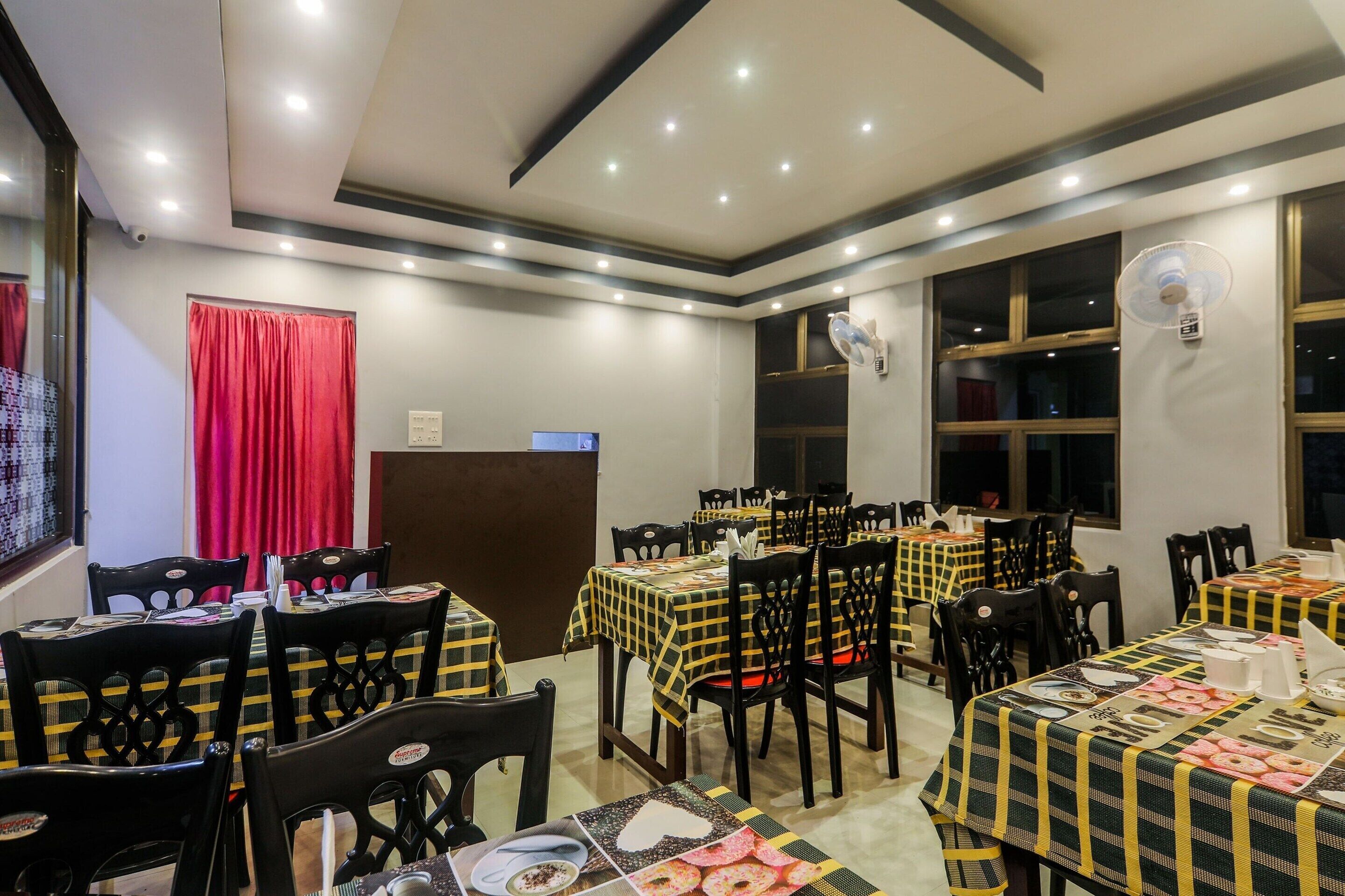 House | Dining