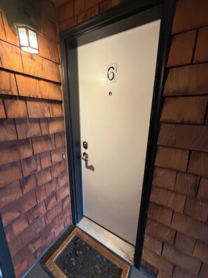 Interior - Stunning 2-Bedroom Condo Retreat with Lake WA Views! (Renton)