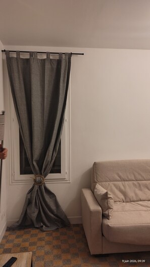 Living area - Vrbo Property (Manosque)