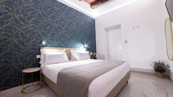 Deluxe Triple Room, City View