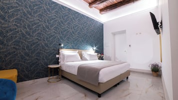 Deluxe Triple Room, City View