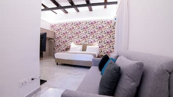 Quarto quádruplo superior, vista para a cidade | Cofres nos quartos, cortinas blackout, ferros/tábuas de passar roupa