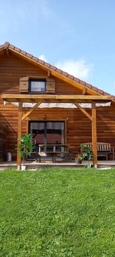 Apartment in a chalet in the Haut Jura, ideal for family vacations.