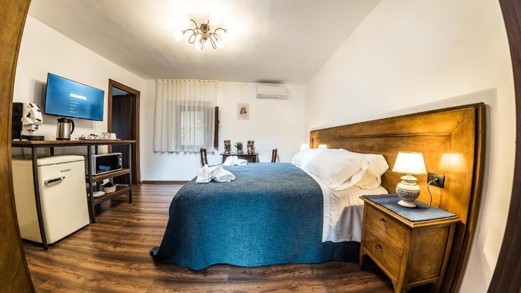 Comfort Double or Twin Room, Courtyard View