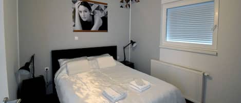 House (Holiday Home with Terrace) | 2 bedrooms, cribs/infant beds