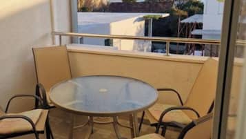 Departamento (Two bedroom apartment with balcony (f) | Balcón
