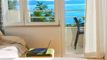 Apartment (Olive two bedroom apartment with balc) | Living room | 32-inch flat-screen TV with cable channels