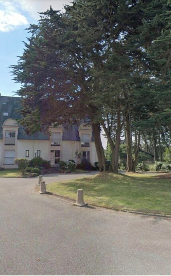 Property grounds - Vrbo Property (Quiberon)