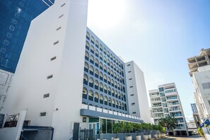 Exterior - Da Vinci Suites (San Juan)