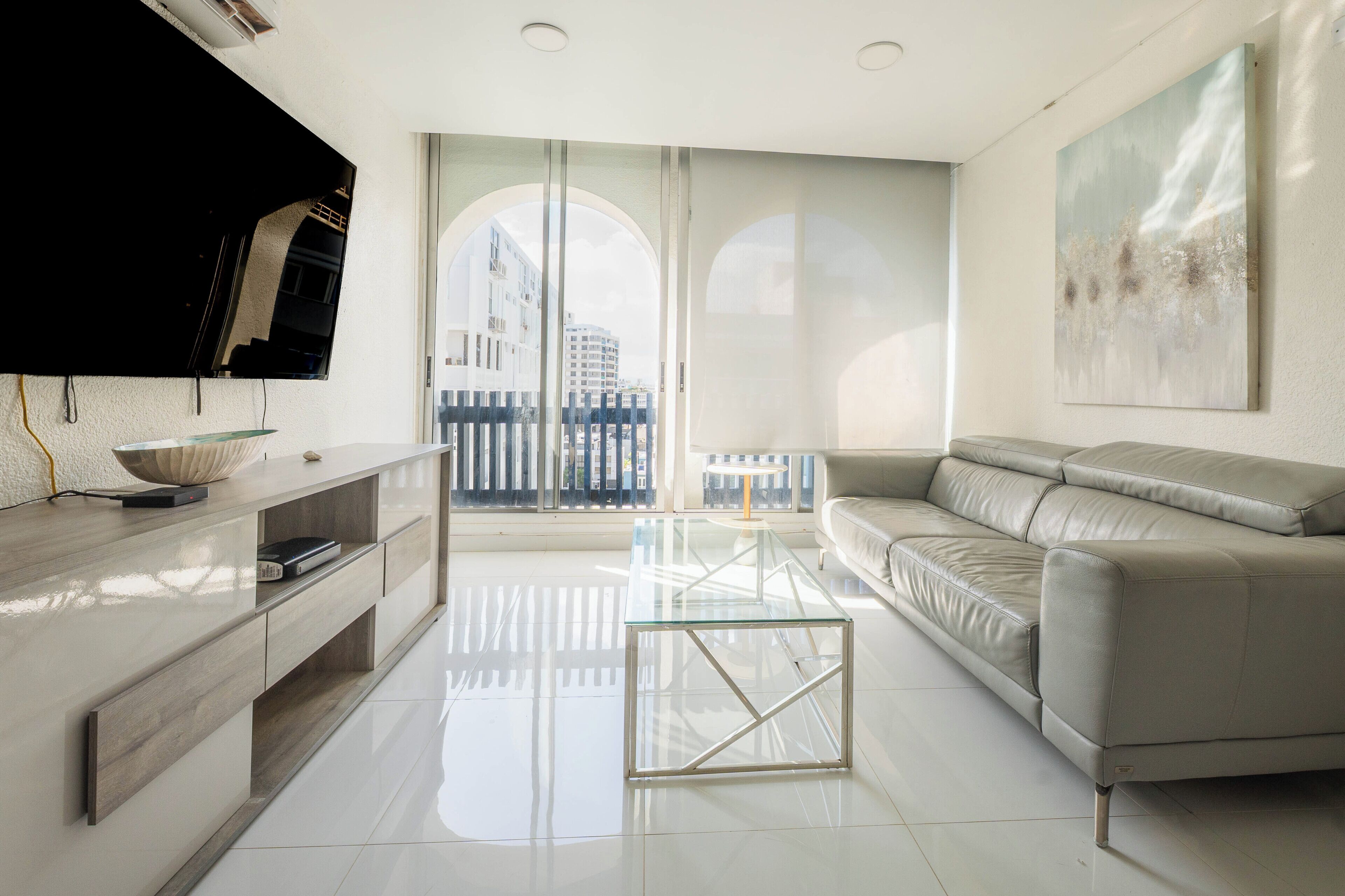 Junior Apartment, City View | Living area