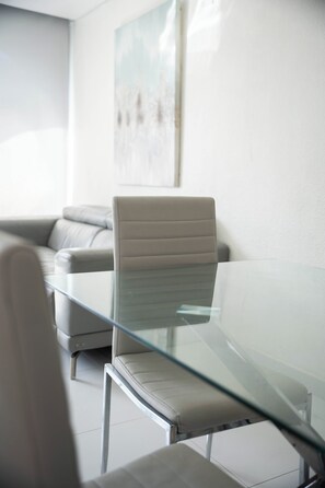 Junior Apartment, City View | Interior - Da Vinci Suites (San Juan)
