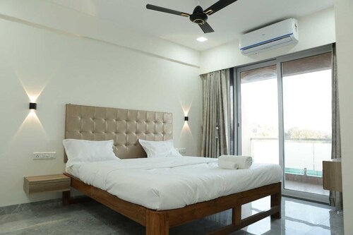Palette Virar Mumbai