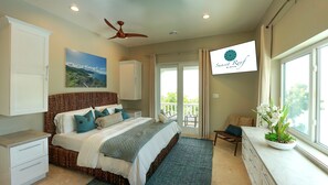 Room - Luxury 4-Bedroom Oceanfront Villa (Trinity)