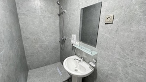 Classic Double or Twin Room, Garden View | Bathroom | Shower, free toiletries, hair dryer, towels - Humor Hotel (Tashkent)