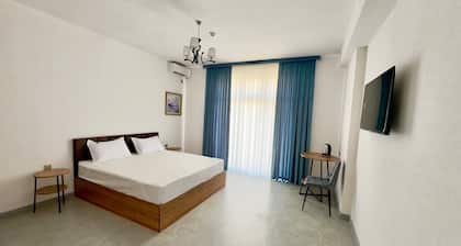 Humor Hotel