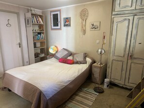 6 Schlafzimmer, Bügeleisen/Bügelbrett, WLAN, Bettwäsche