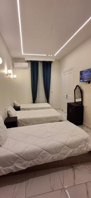 Deluxe Triple Room | Soundproofing, free WiFi - Cairo Villa Hotel  (Cairo)