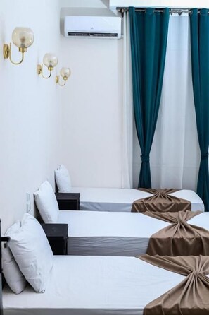Deluxe Triple Room | Soundproofing, free WiFi - Cairo Villa Hotel  (Cairo)