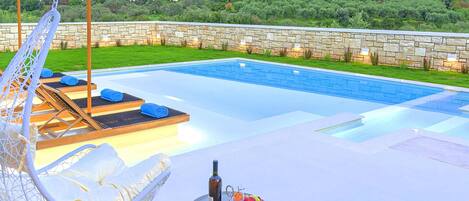 Piscine extérieure, piscine chauffée