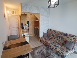 Living area - Vrbo Property (Ustou)