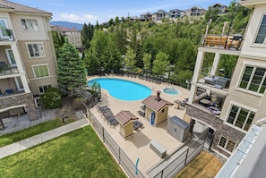 Pool - Pinnacle Pointe | Valley-View Golf Escape (Kelowna)