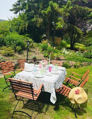 Outdoor dining - Vrbo Property (Grimma)