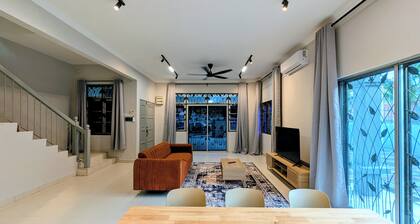 ANS Homestay Corner Lot Shah Alam City Centre