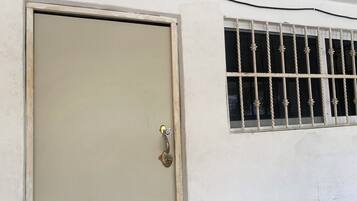 Apartamento família | Detalhe da fachada