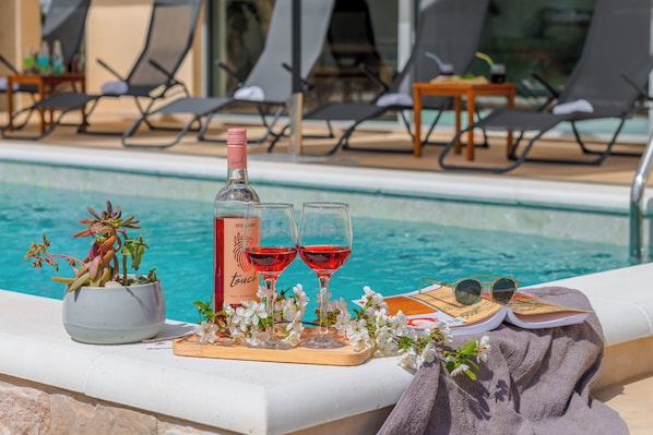 Piscine extérieure (ouverte en saison)