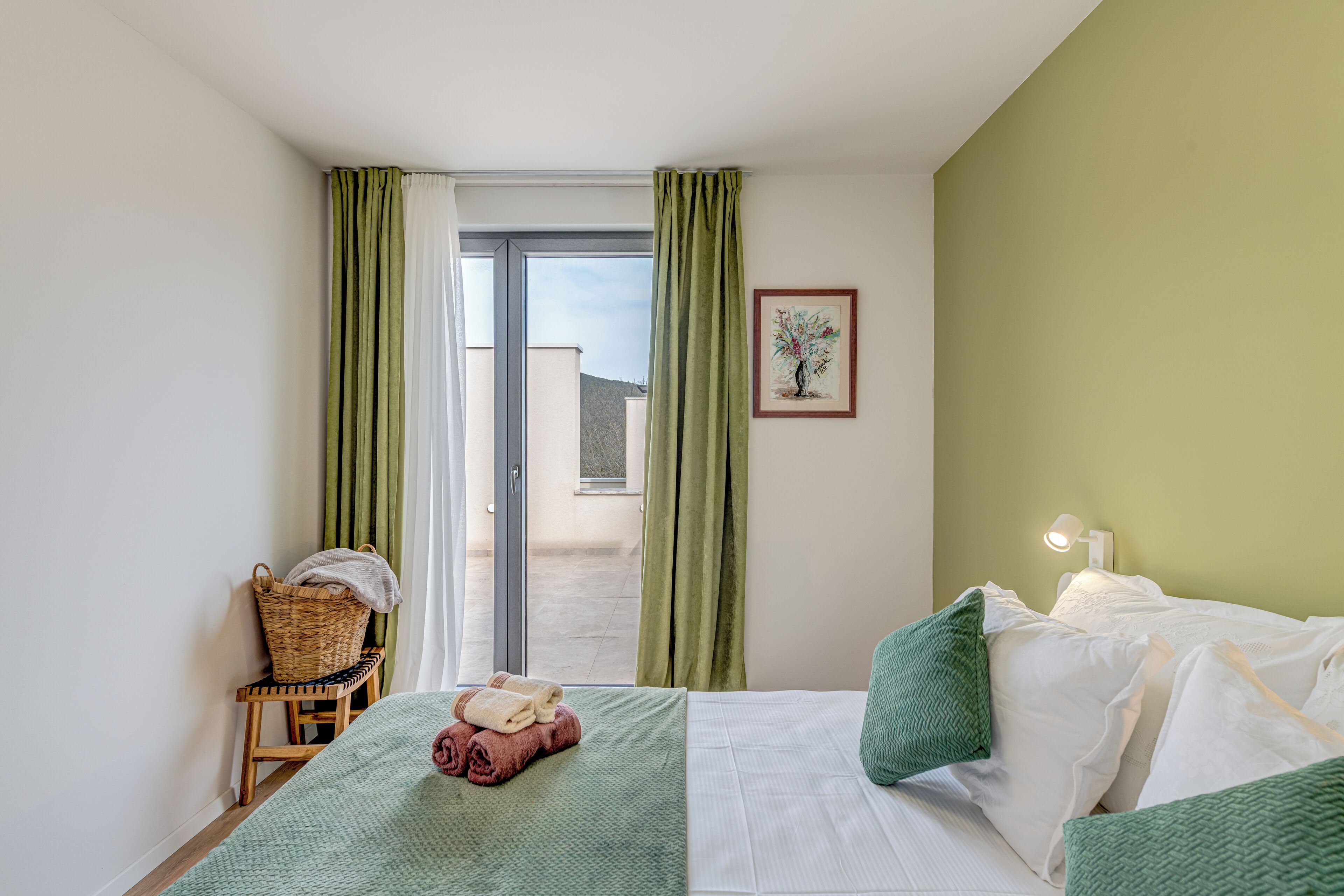 Villa de lujo, vistas a la piscina | Tabla de planchar con plancha y wifi gratis