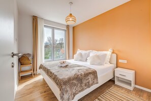 Villa Luxe, vue piscine | Fer et planche Ă repasser, Wi-Fi gratuit
